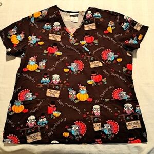 Scrubstar Thanksgiving women's size Large scrub top uniform top, worn 1 time